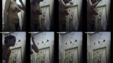 Ngintip Gadis Tetangga Sebelah Mandi