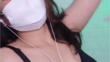 Bokep Indo Live Gadis Manja Pamerin Gunung Kembarnya
